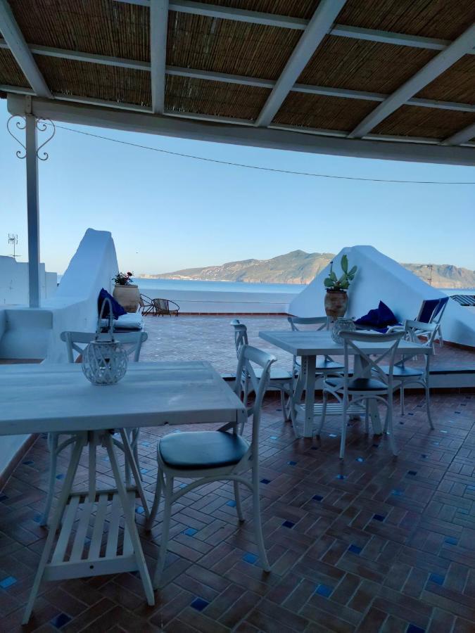 Bed and Breakfast Antica Dimora Санта-Марина-Салина Экстерьер фото