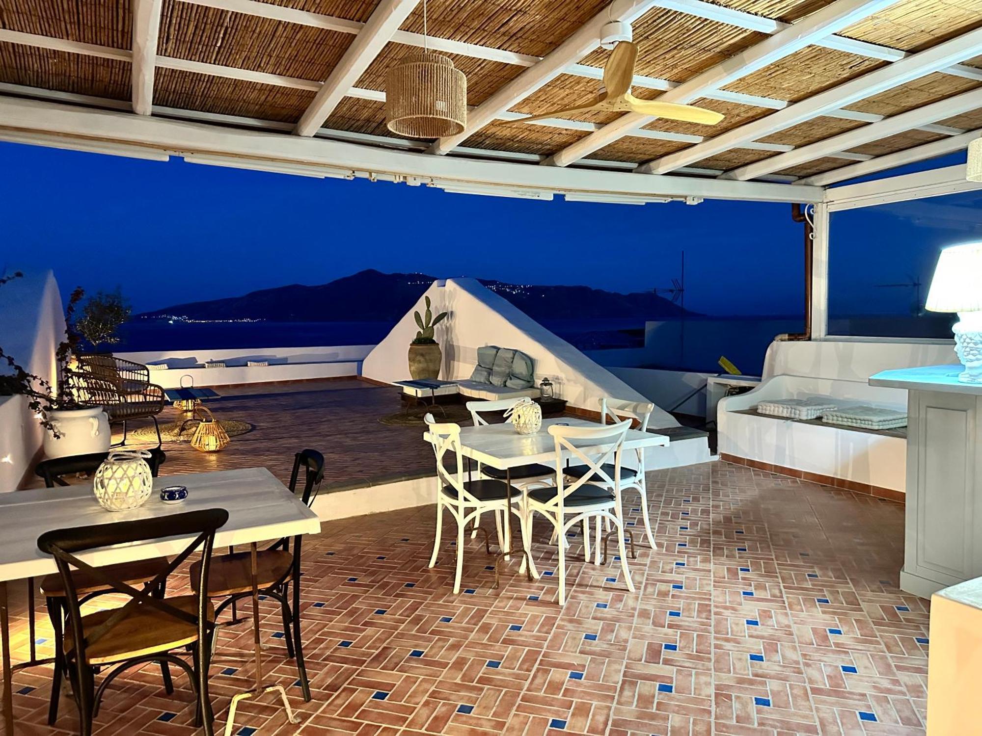 Bed and Breakfast Antica Dimora Санта-Марина-Салина Экстерьер фото